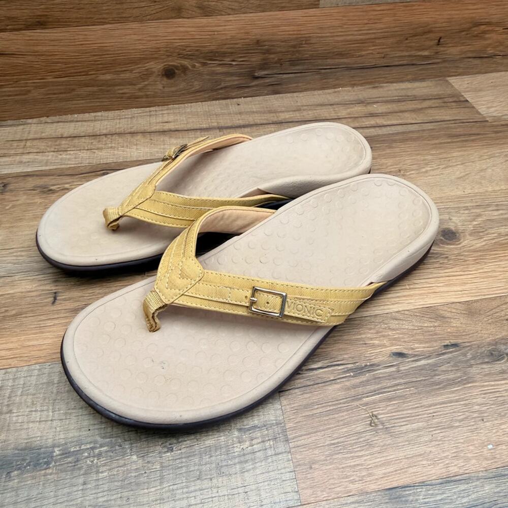 Vionic Womens size 8 Thong Sandals Yellow Strap Arch Support Orthotic Flip Flops